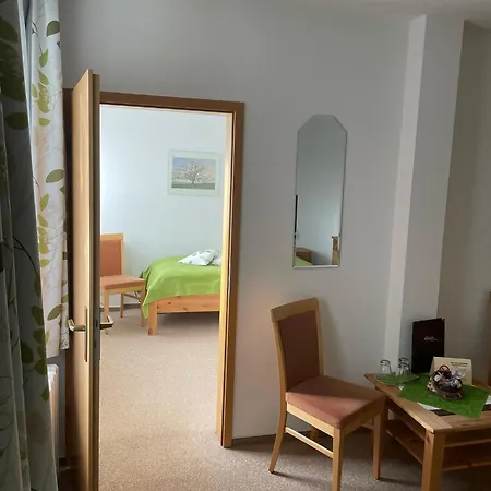 Gæstehus Landgasthof Und Landpension Hohenkirchen 3*
