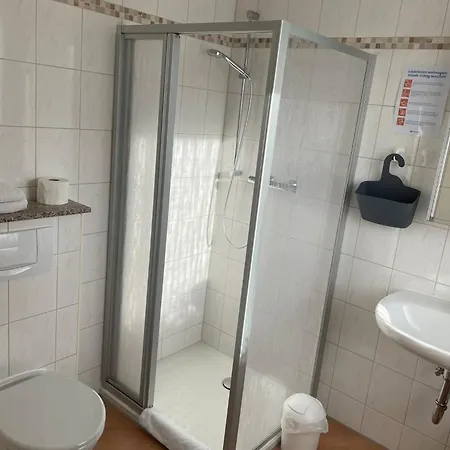 Affittacamere Landgasthof Und Landpension Hohenkirchen (Wangerland)