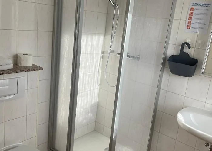 Гостевой дом Landgasthof Und Landpension Hohenkirchen Hohenkirchen (Gotha)