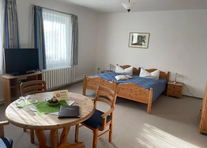 Гостевой дом Landgasthof Und Landpension Hohenkirchen 3*